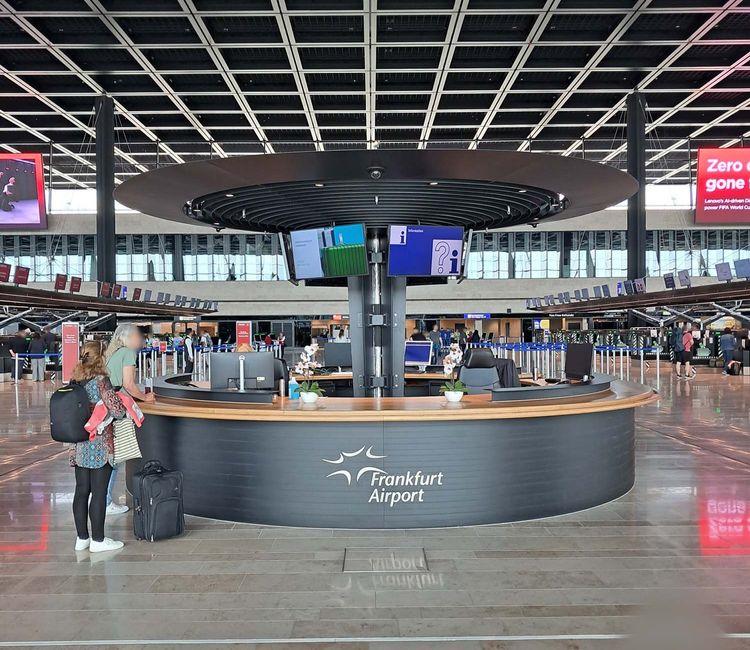 Infopoint Abflug Frankfurt Airport