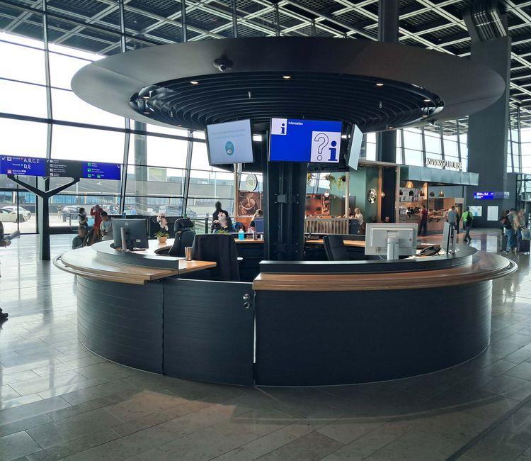Infopoint Abflug Frankfurt Airport