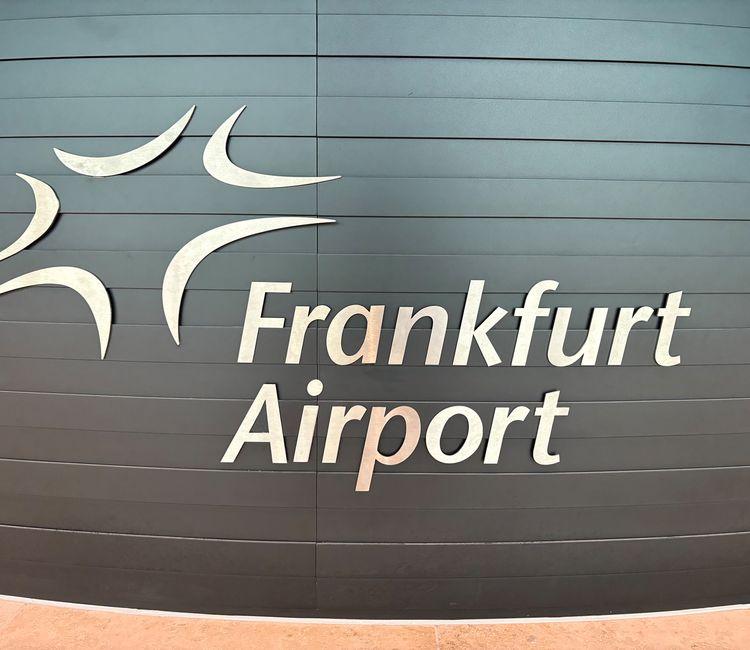 Frankfurt Airport Logo am Infopoint 