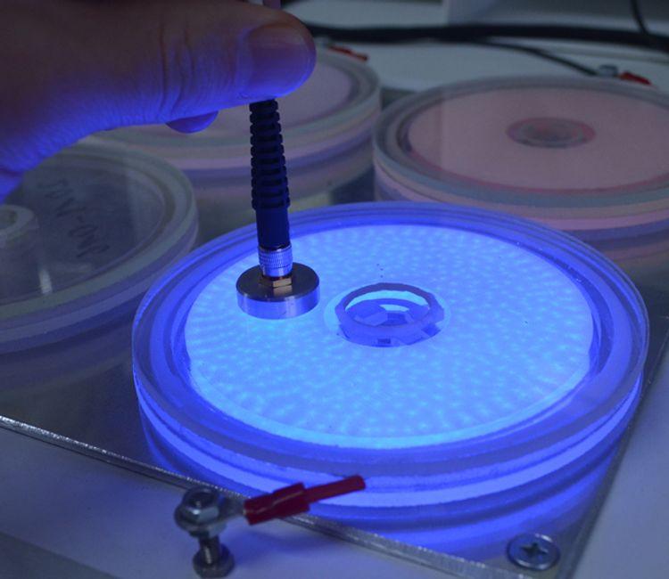 Messung eines Lampenprototypen im Labor